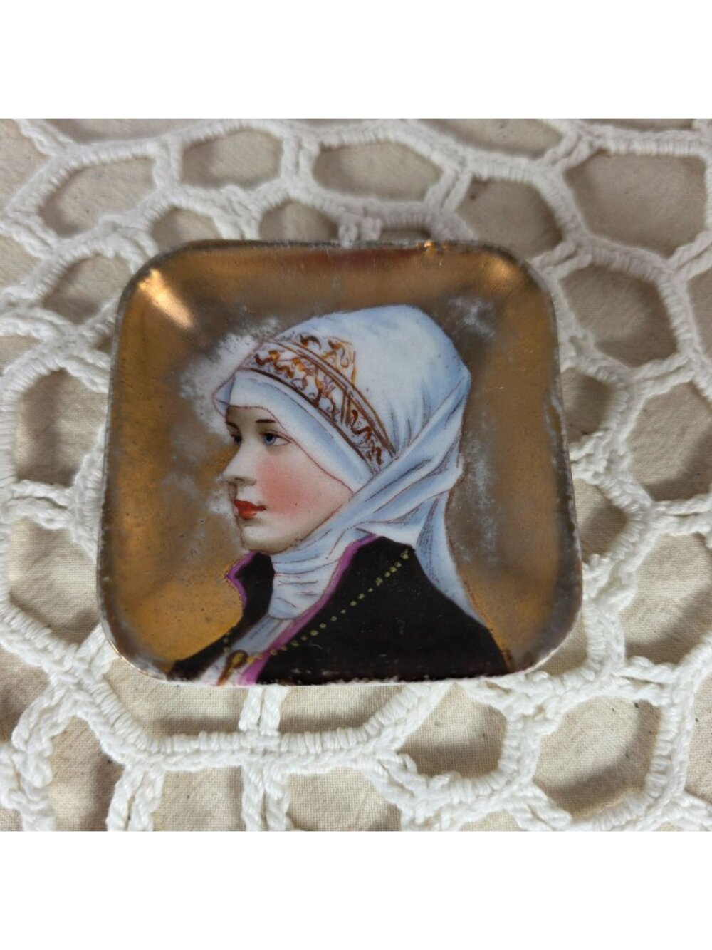 Hand Painted Miniature Portrait Dish With Gilded Rim Border Victorian Era